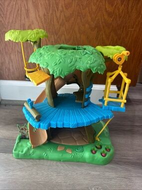 Nick Jr Peter Rabbit Adventure Treehouse Playset